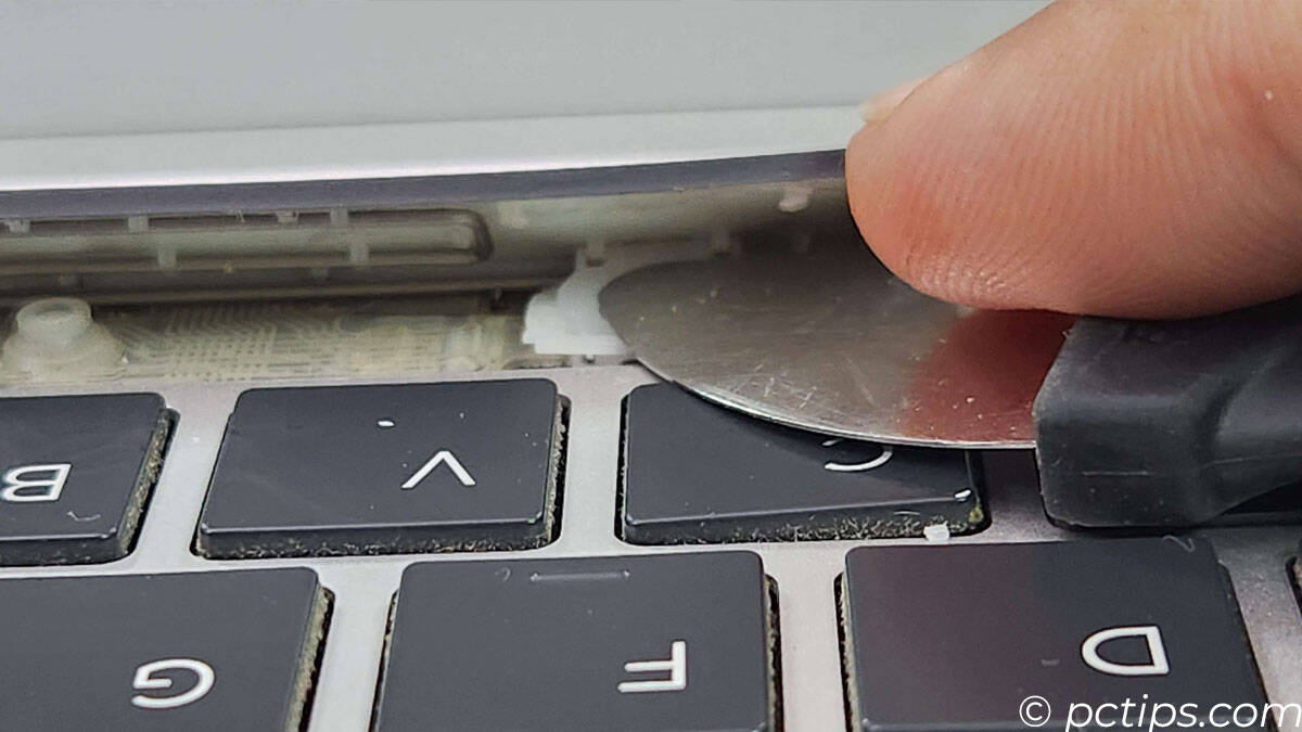 holding the retained on long keys